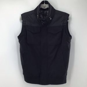 Mode Black Zip Up Vest with pockets Excellent Used Condition SM/MED